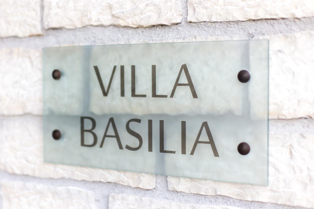 Abi Luxury Villas Monodendri Extérieur photo